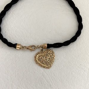 Vintage filagree gold heart bracelet